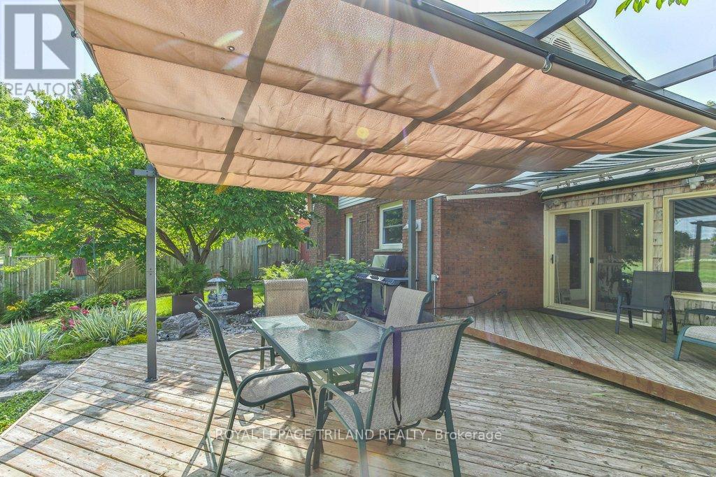 1221 GLENORA DRIVE - 43
