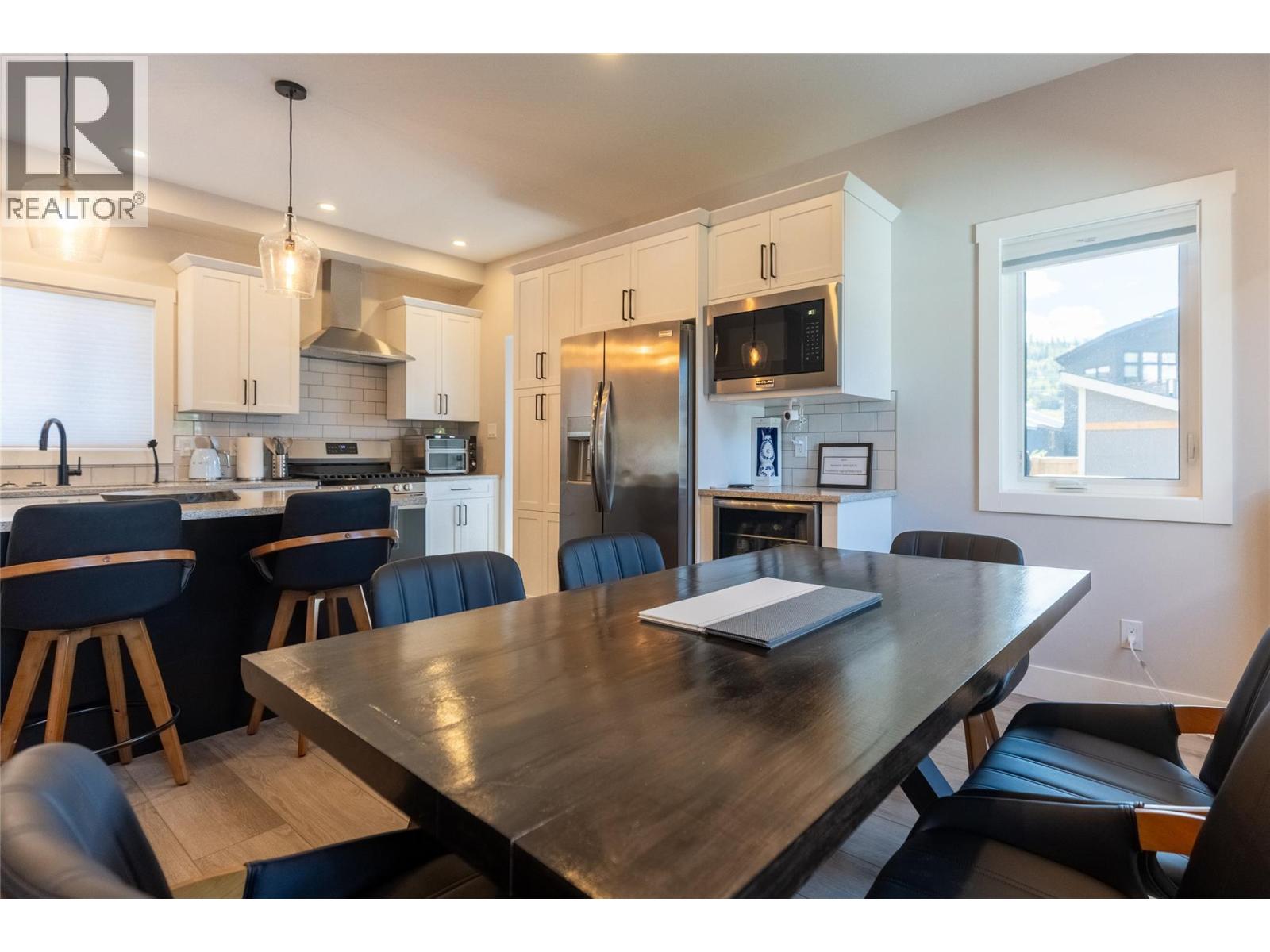 1282 4TH Avenue - 24