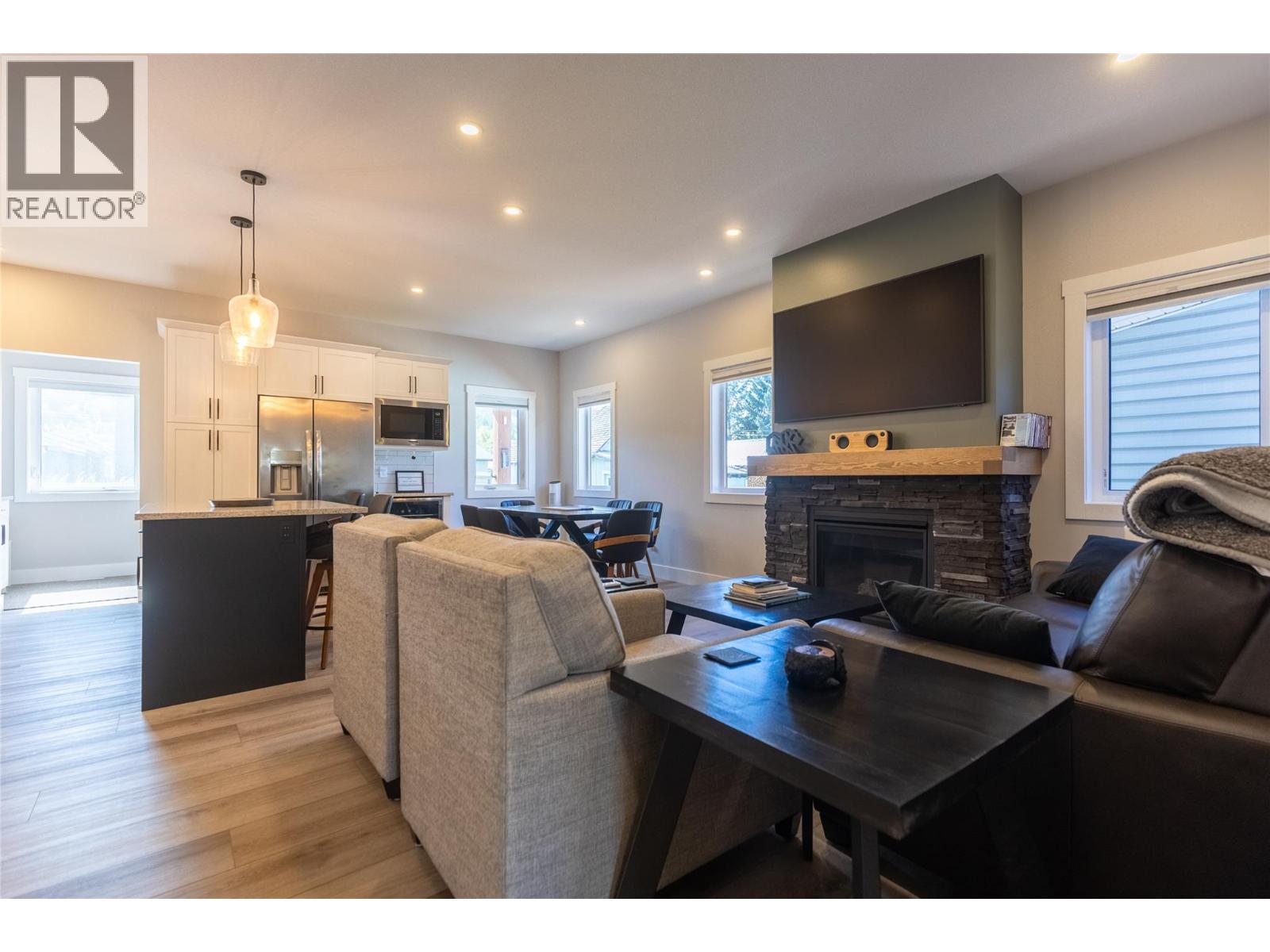 1282 4TH Avenue - 13