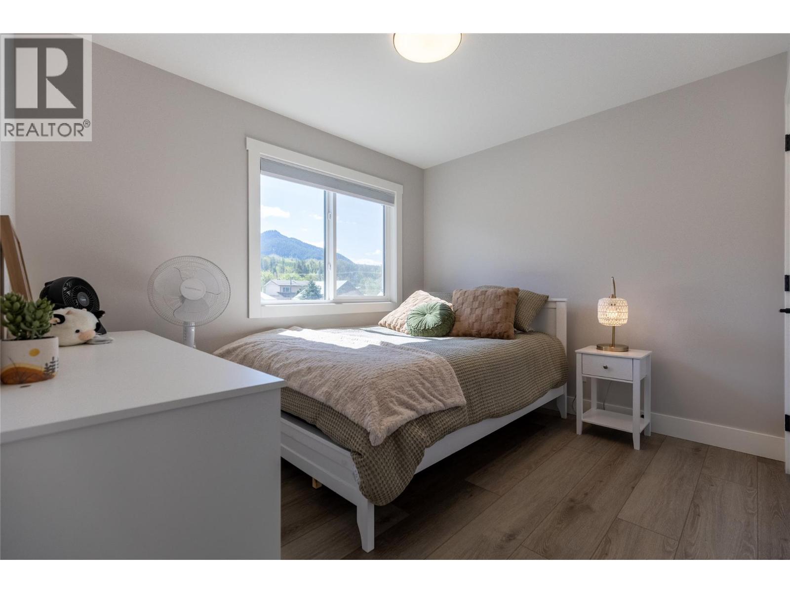 1282 4TH Avenue - 40