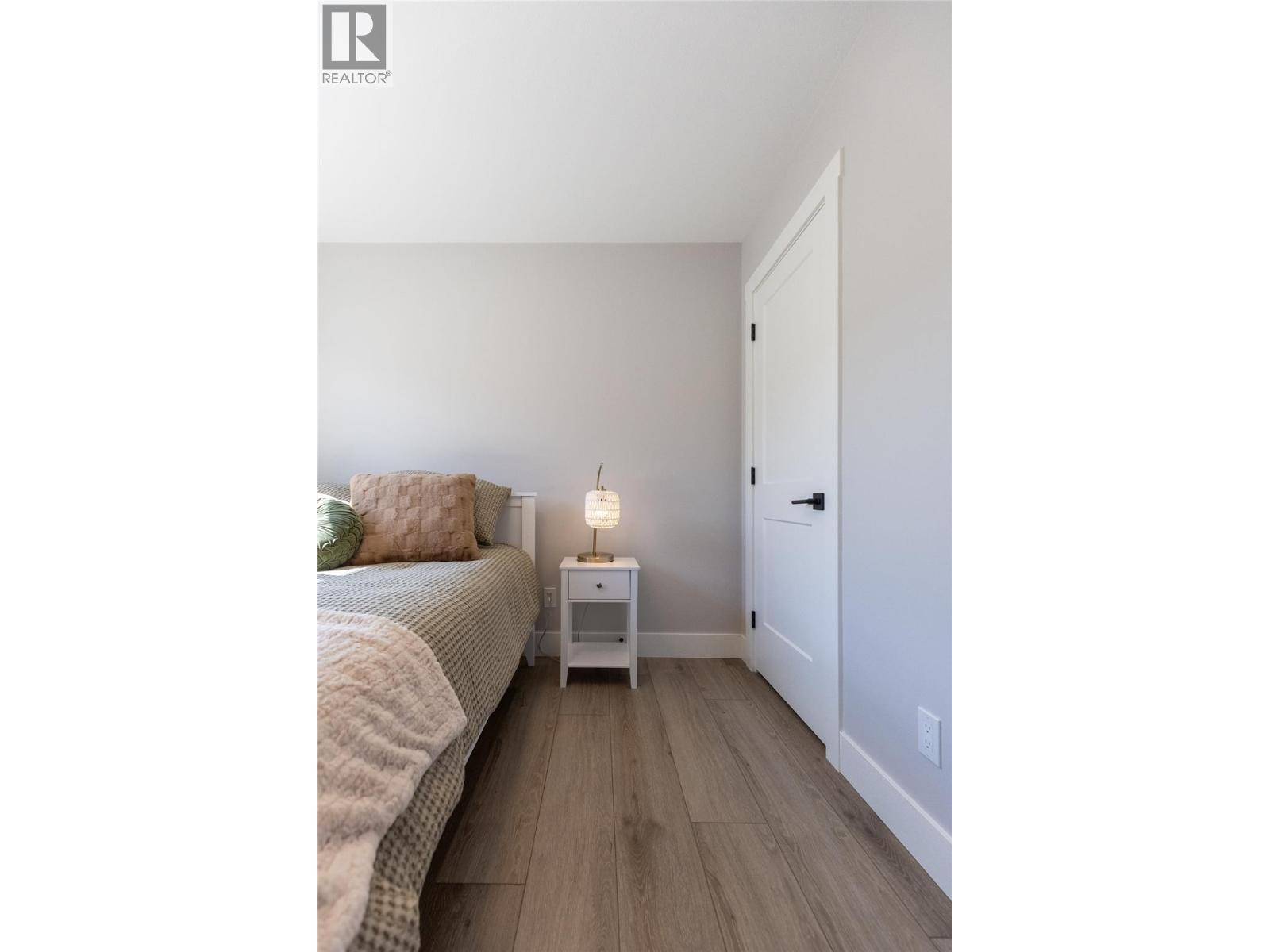 1282 4TH Avenue - 42
