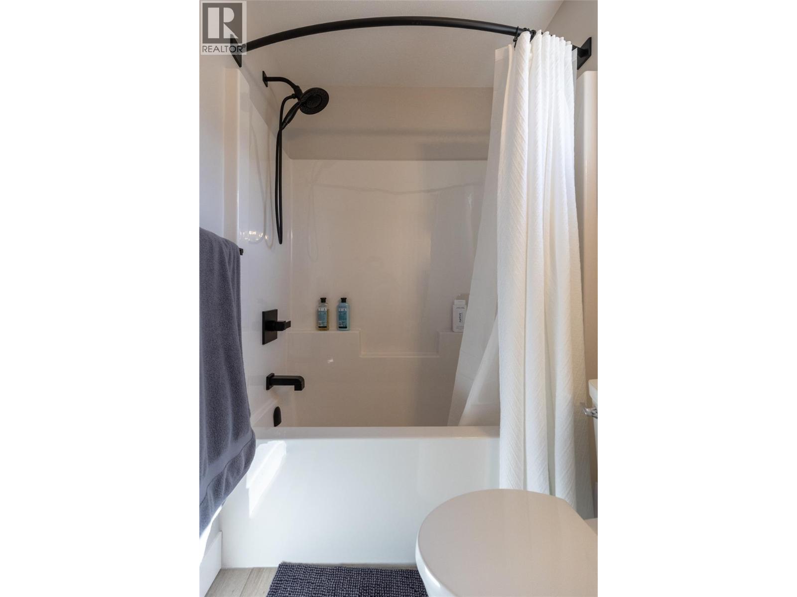 1282 4TH Avenue - 46
