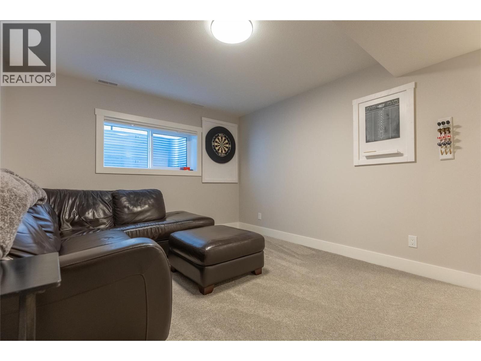 1282 4TH Avenue - 54