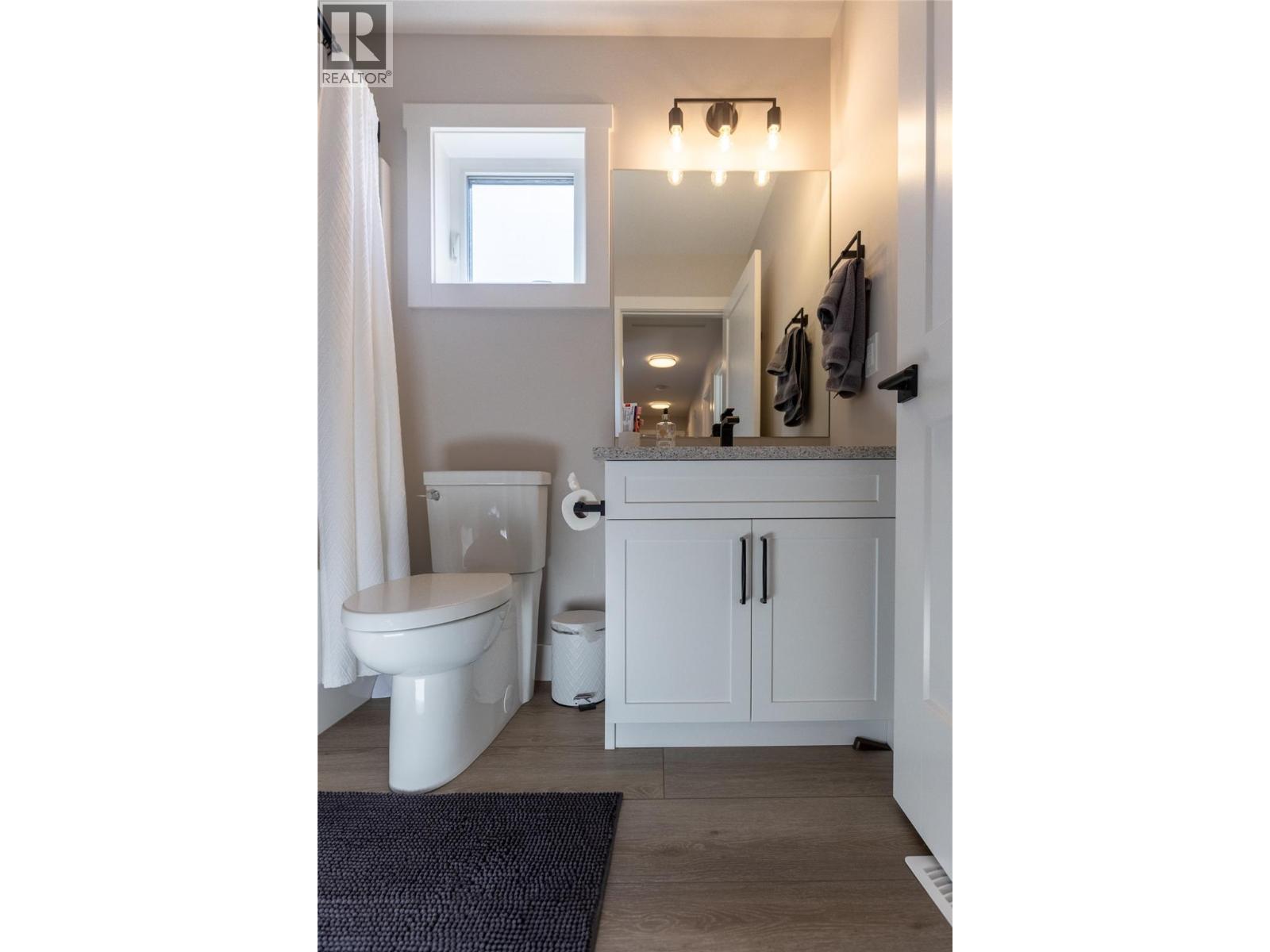1282 4TH Avenue - 44