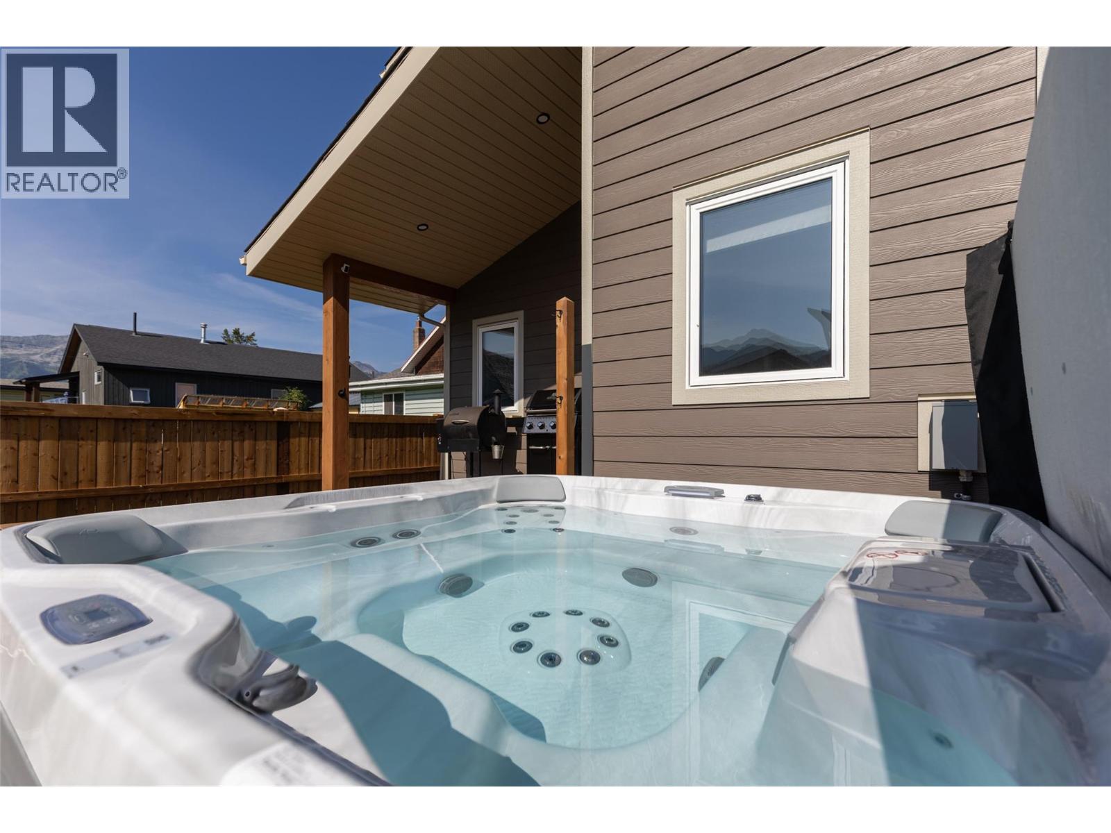 1282 4TH Avenue - 64
