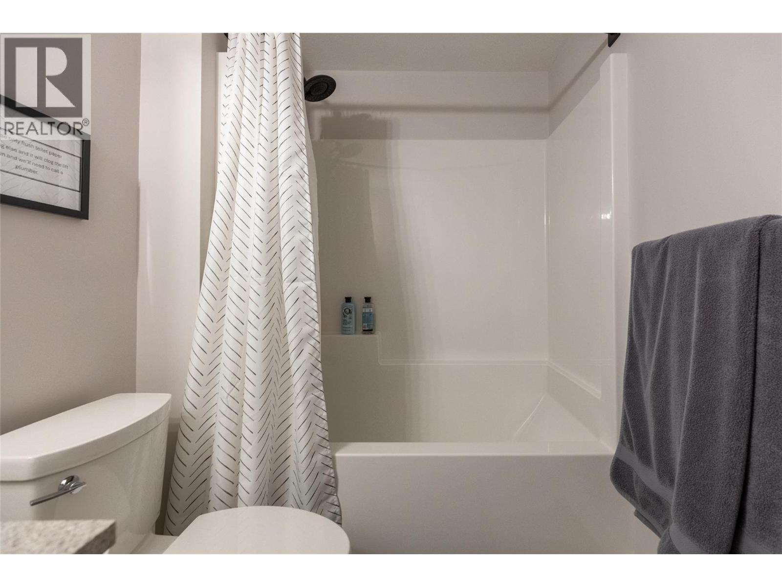 1282 4TH Avenue - 58