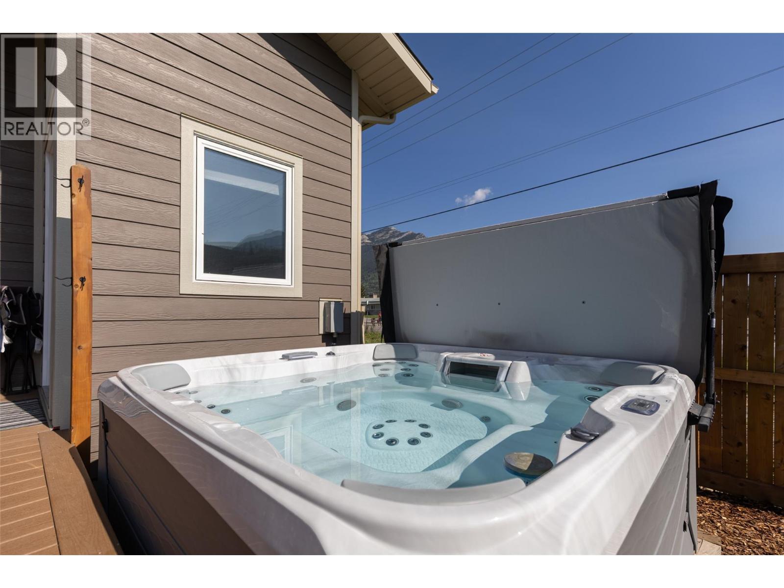 1282 4TH Avenue - 63