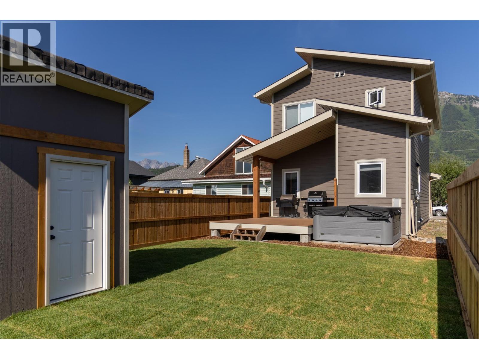 1282 4TH Avenue - 67