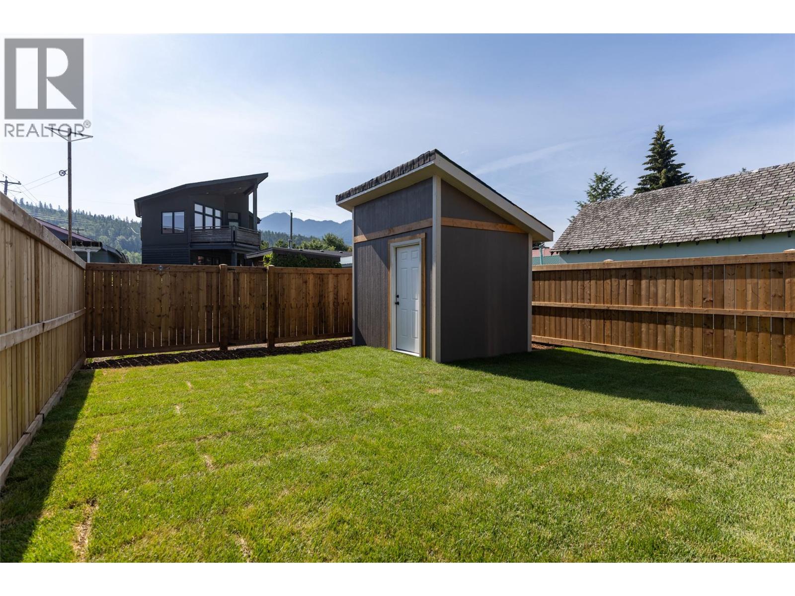 1282 4TH Avenue - 68