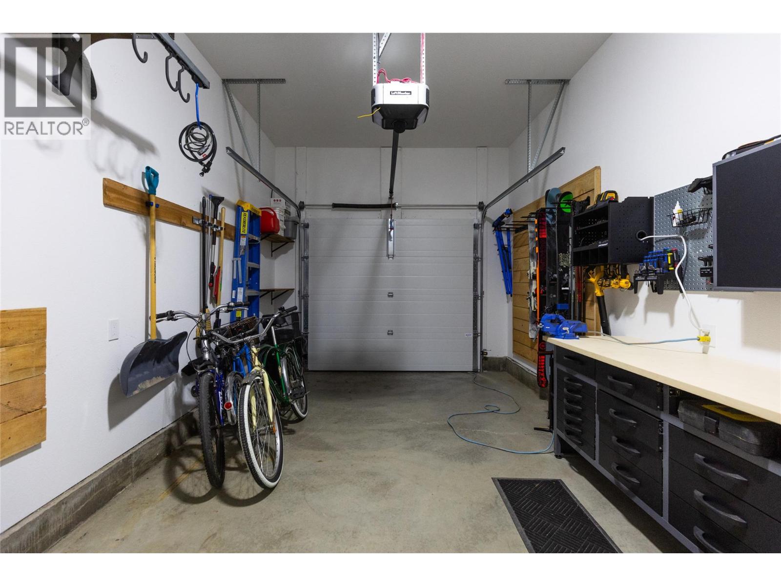 1282 4TH Avenue - 70