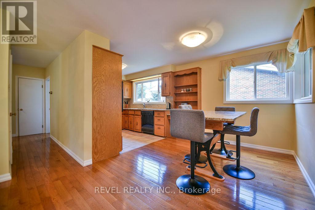 624 CEDAR STREET N - 19