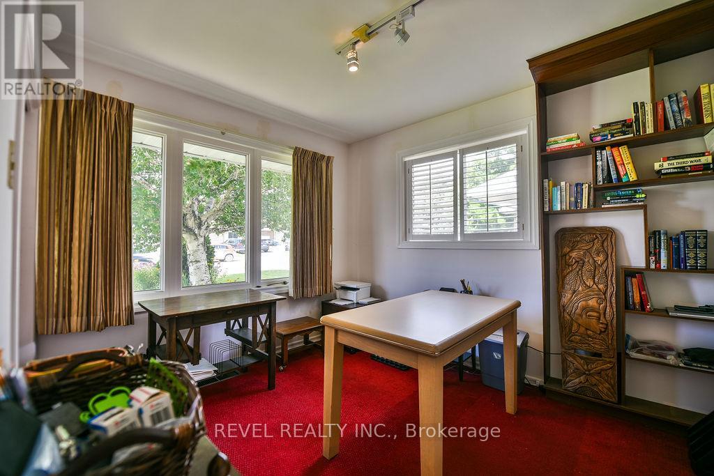 624 CEDAR STREET N - 20