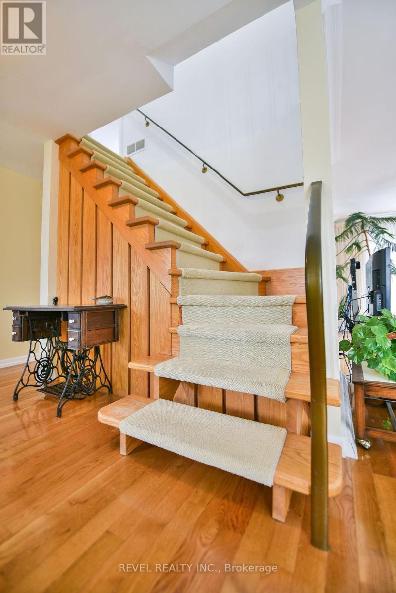 624 CEDAR STREET N - 24