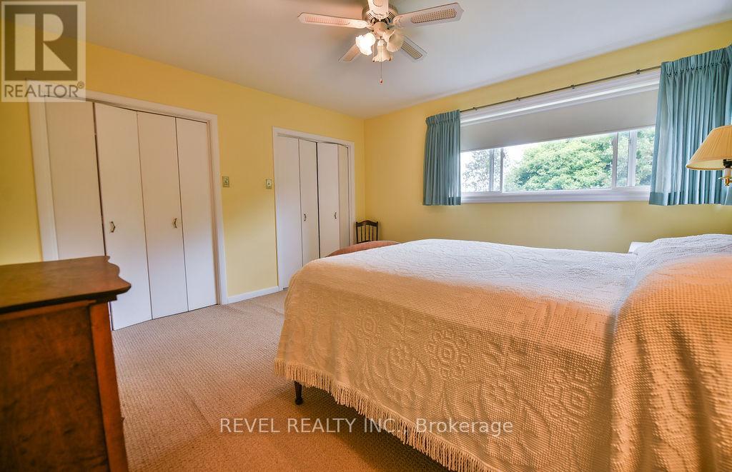 624 CEDAR STREET N - 29