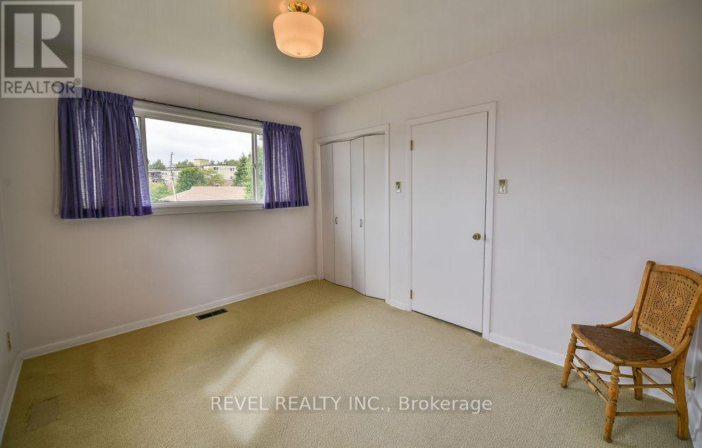 624 CEDAR STREET N - 30