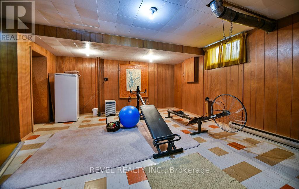 624 CEDAR STREET N - 36