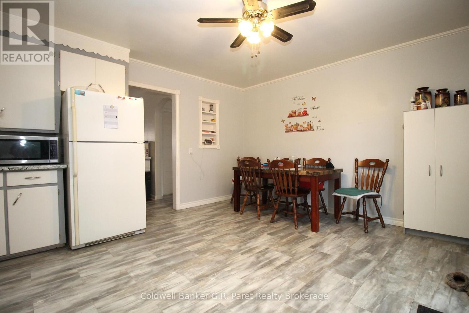 777 JAMES STREET - 24