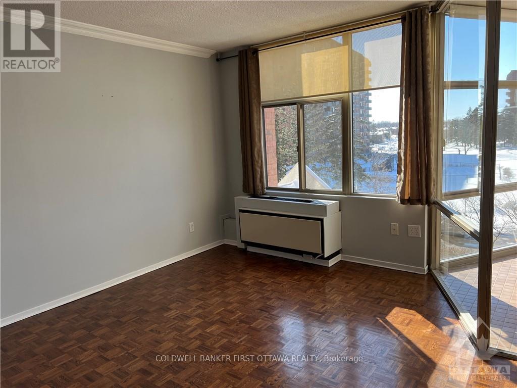 307 – 2759 CAROUSEL CRESCENT, Ottawa. Luxury613. By Peter Sagos - Image 6