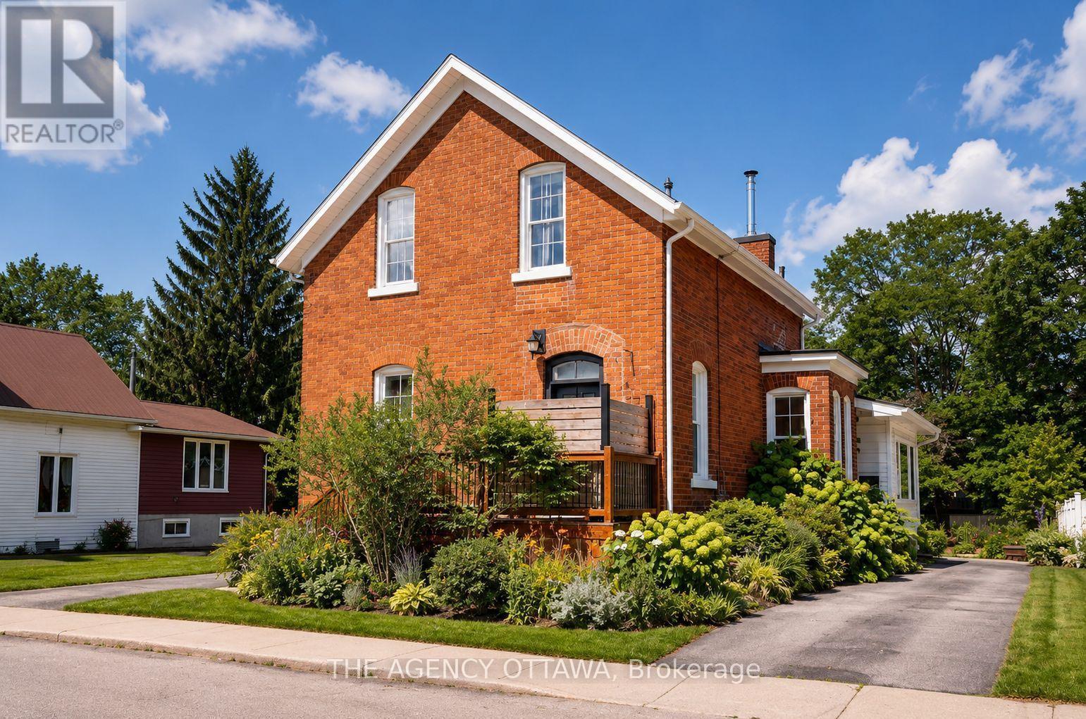 #A & B 33 NAPOLEON STREET - 2