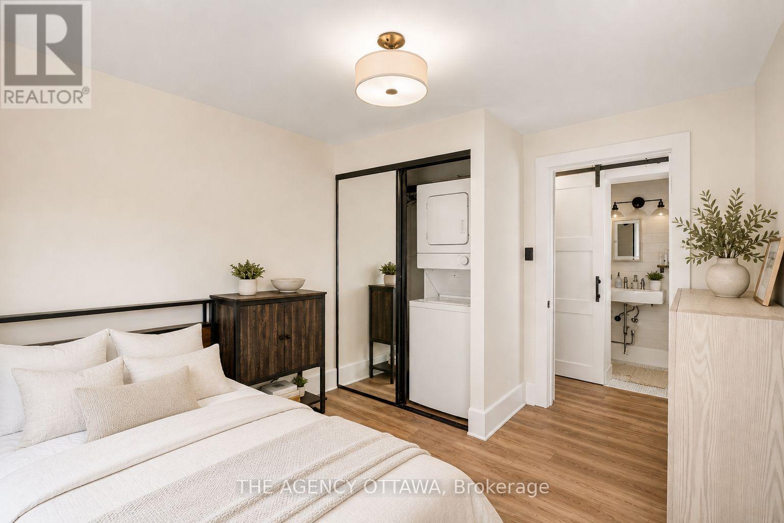 #A & B 33 NAPOLEON STREET - 40