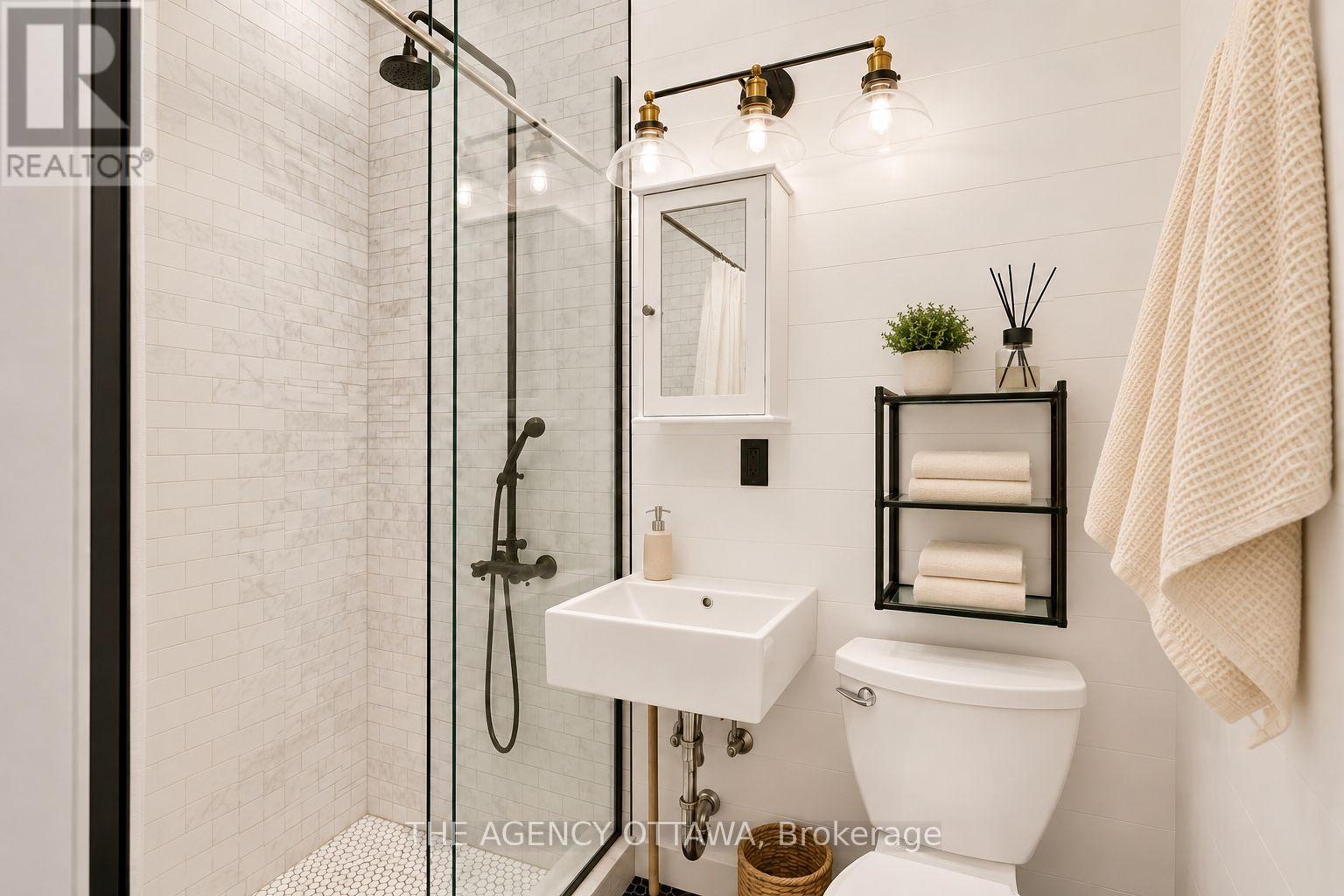#A & B 33 NAPOLEON STREET - 41