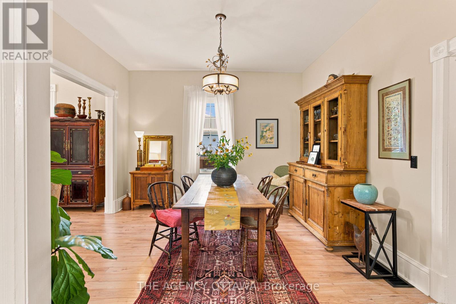 #A & B 33 NAPOLEON STREET - 5