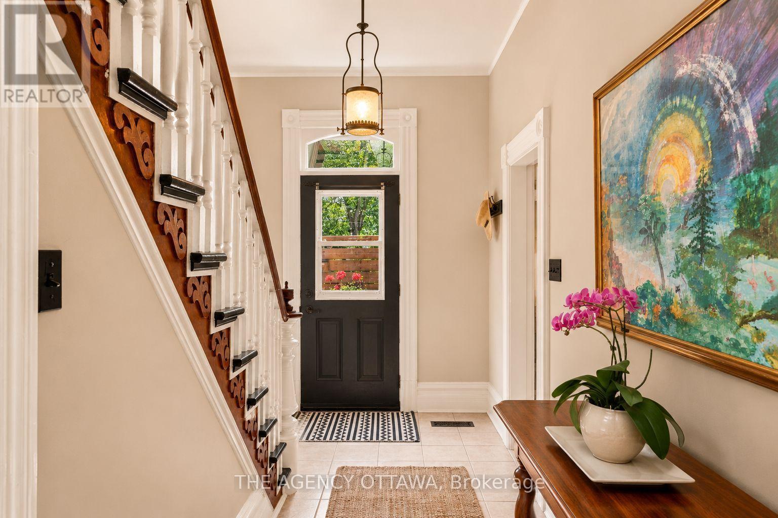 #A & B 33 NAPOLEON STREET - 6