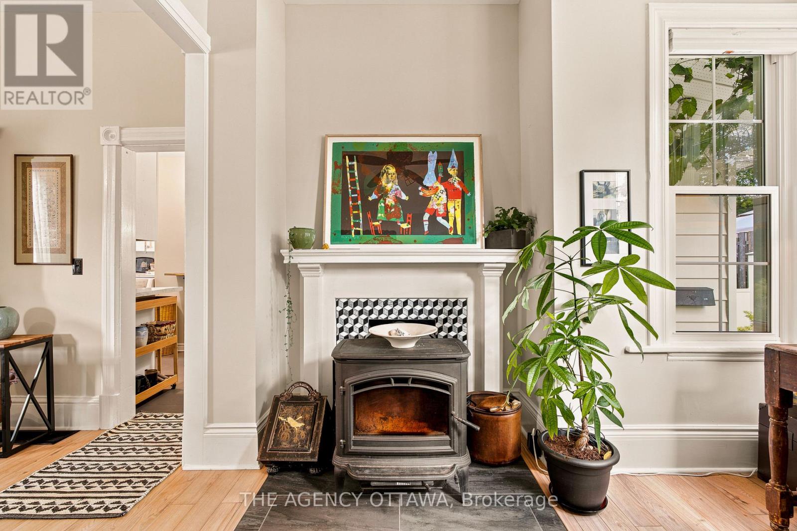 #A & B 33 NAPOLEON STREET - 8