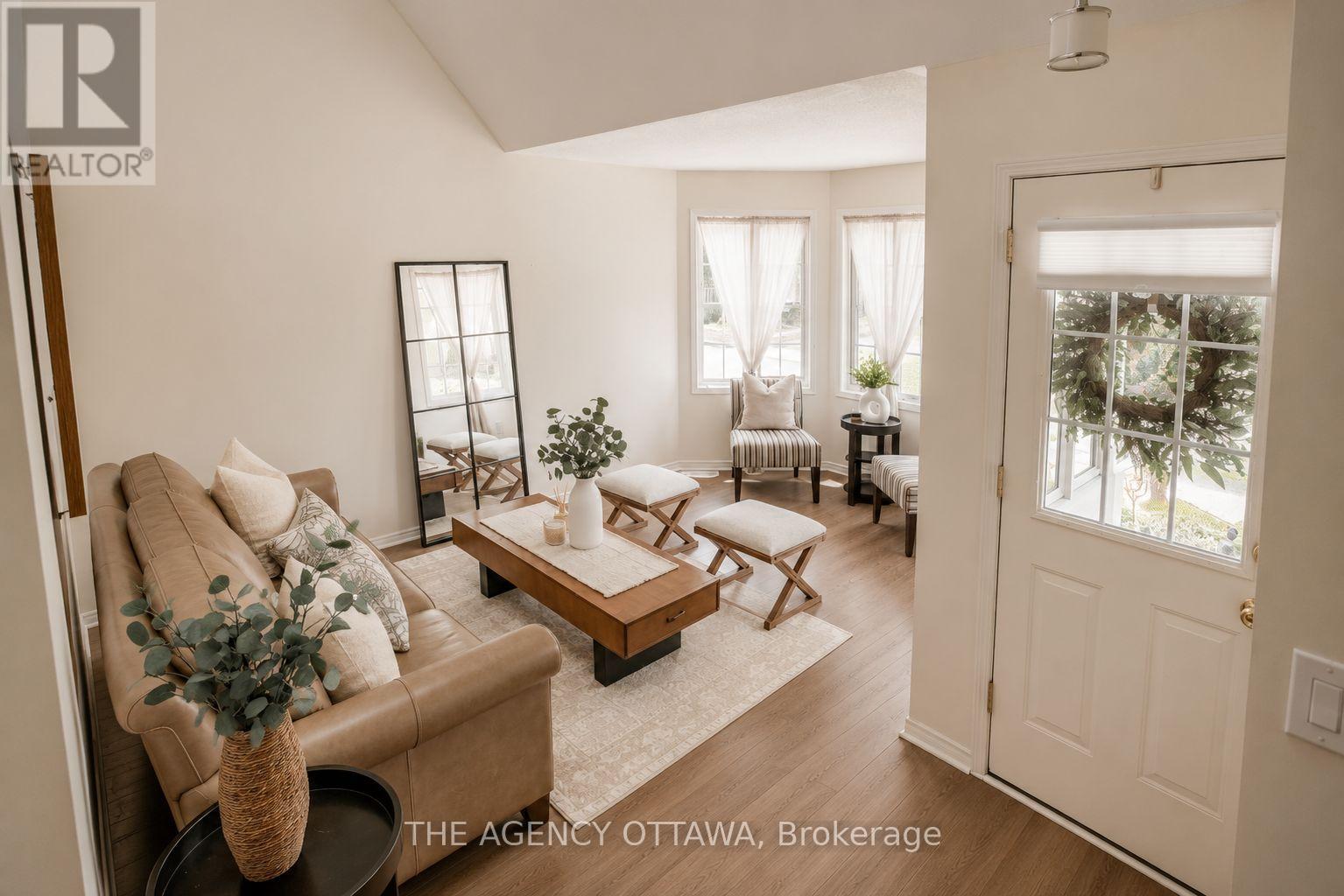 3 NORTH RIDGE MANOR, Ottawa. Luxury613. By Peter Sagos - Image 9