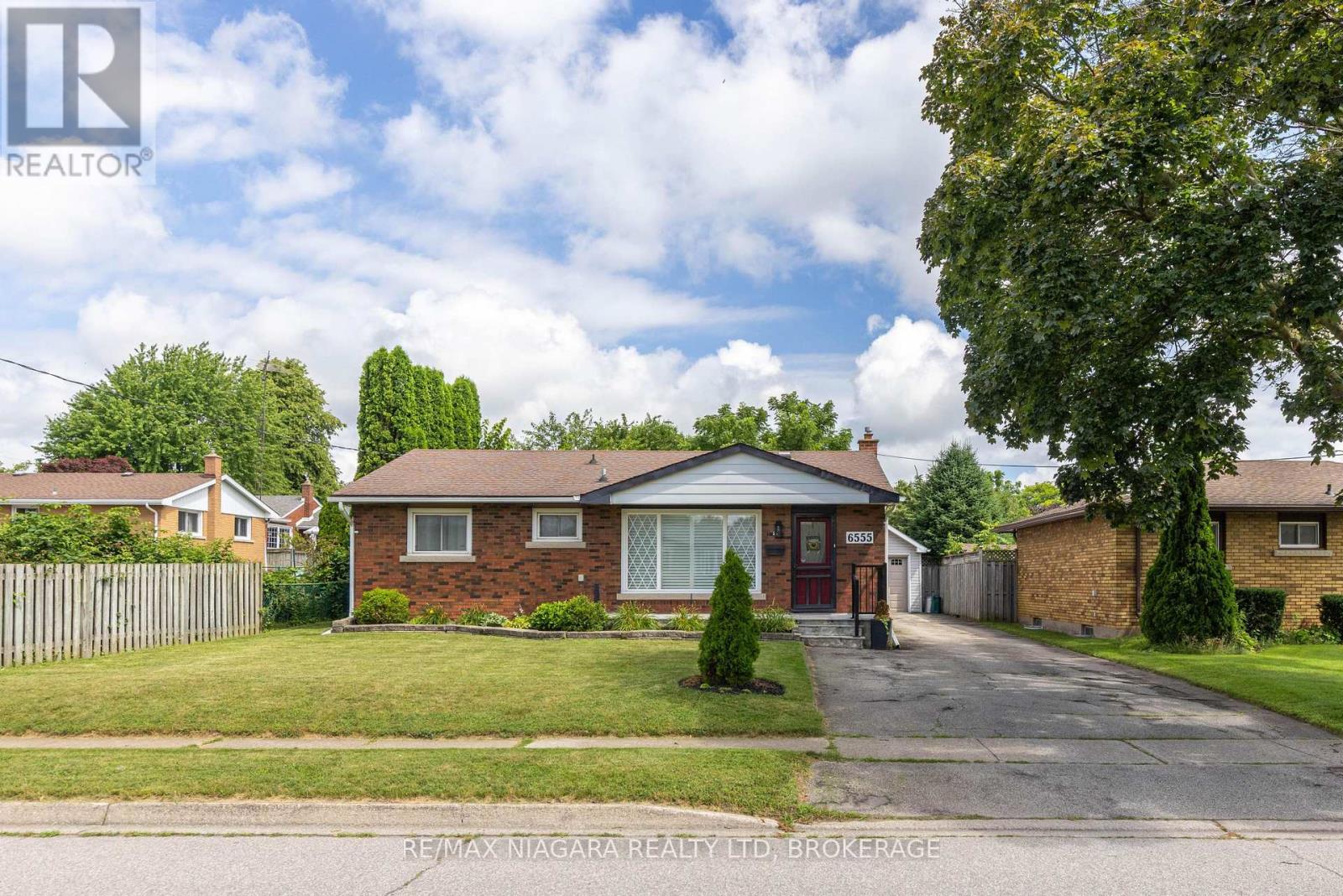 6555 DOREEN DRIVE - 1