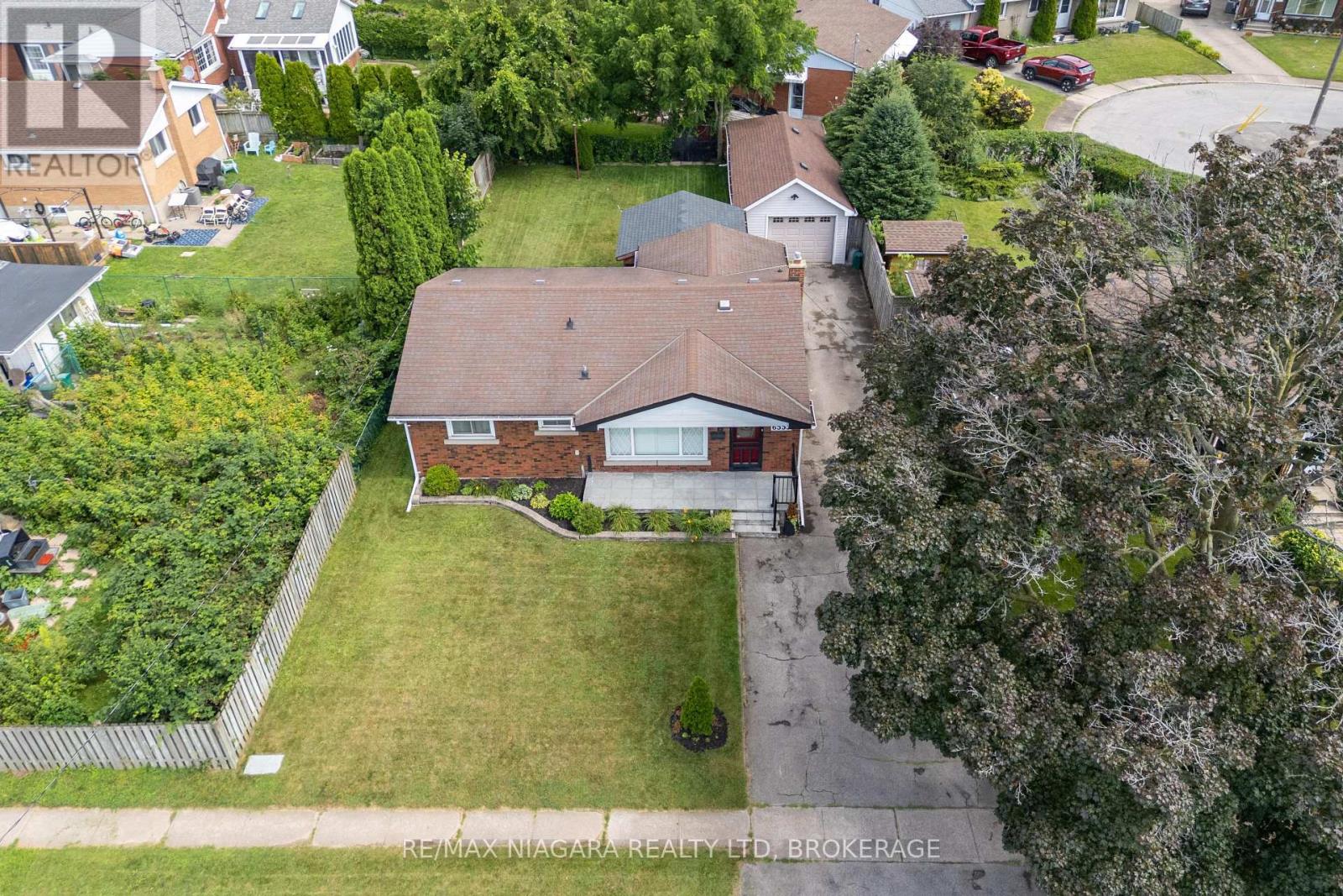 6555 DOREEN DRIVE - 24