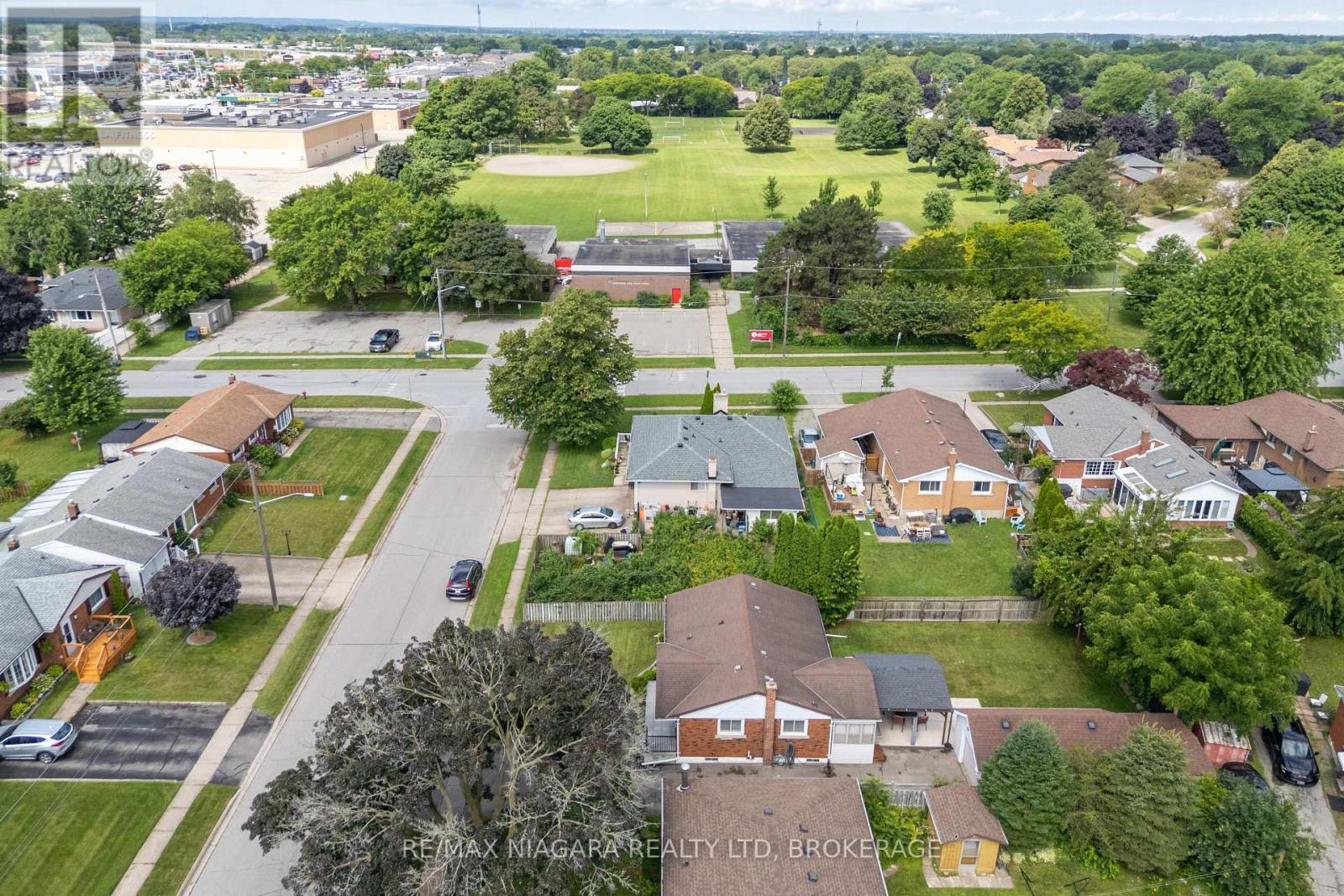 6555 DOREEN DRIVE - 27