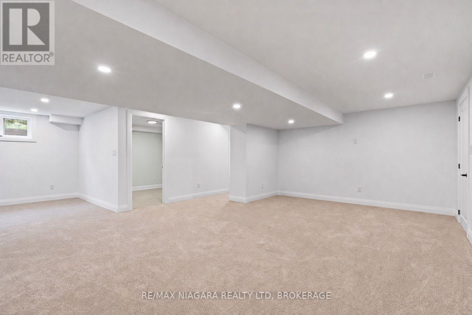 22 GEORGE STREET - 20