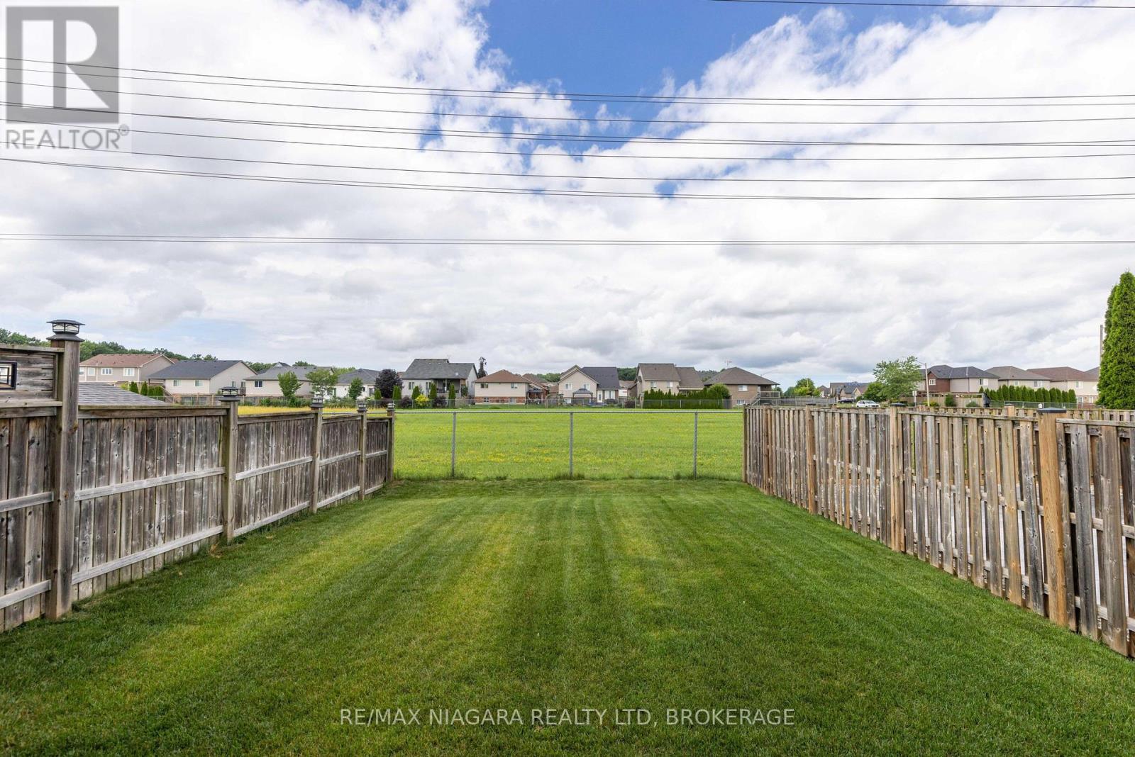 8625 UPPER CANADA DRIVE - 21