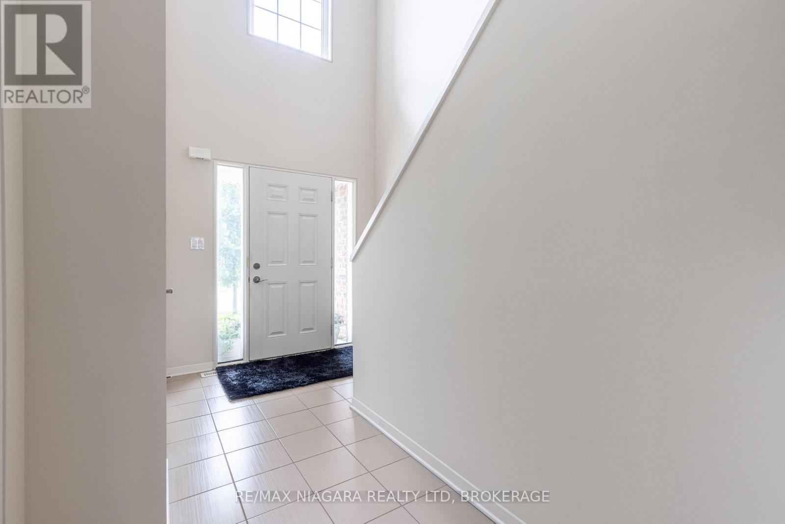 8625 UPPER CANADA DRIVE - 3