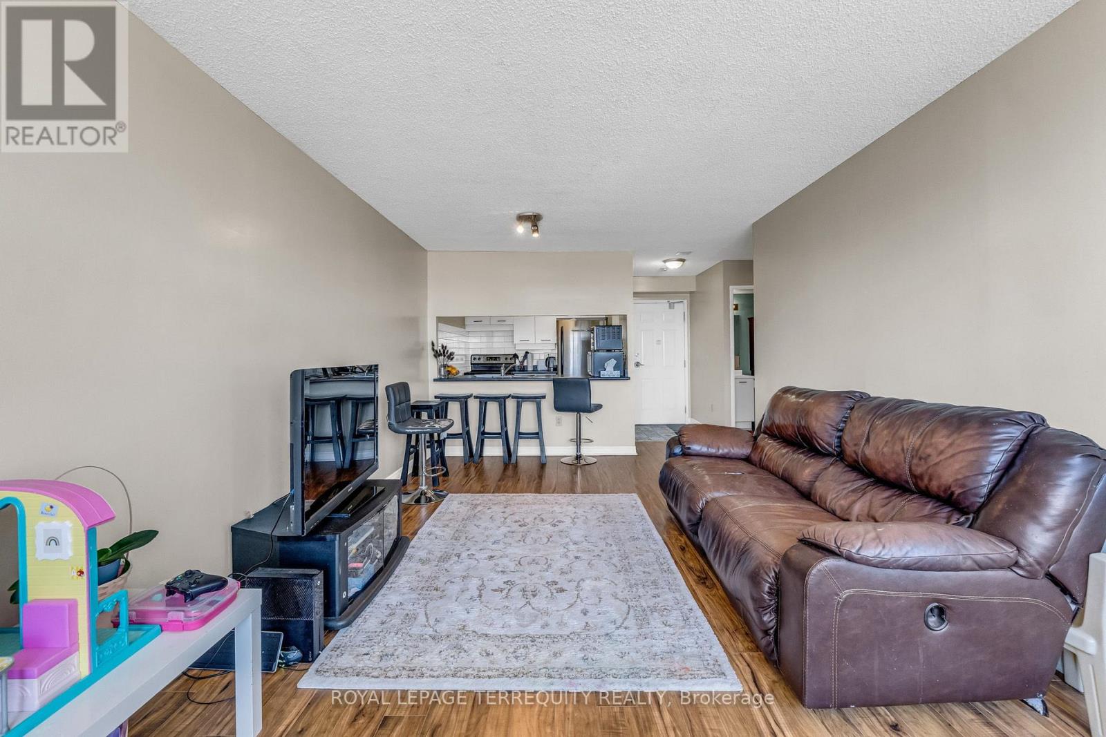 #1512 250 WEBB DRIVE - 20
