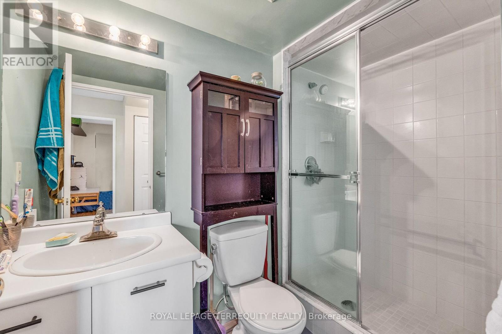 #1512 250 WEBB DRIVE - 26