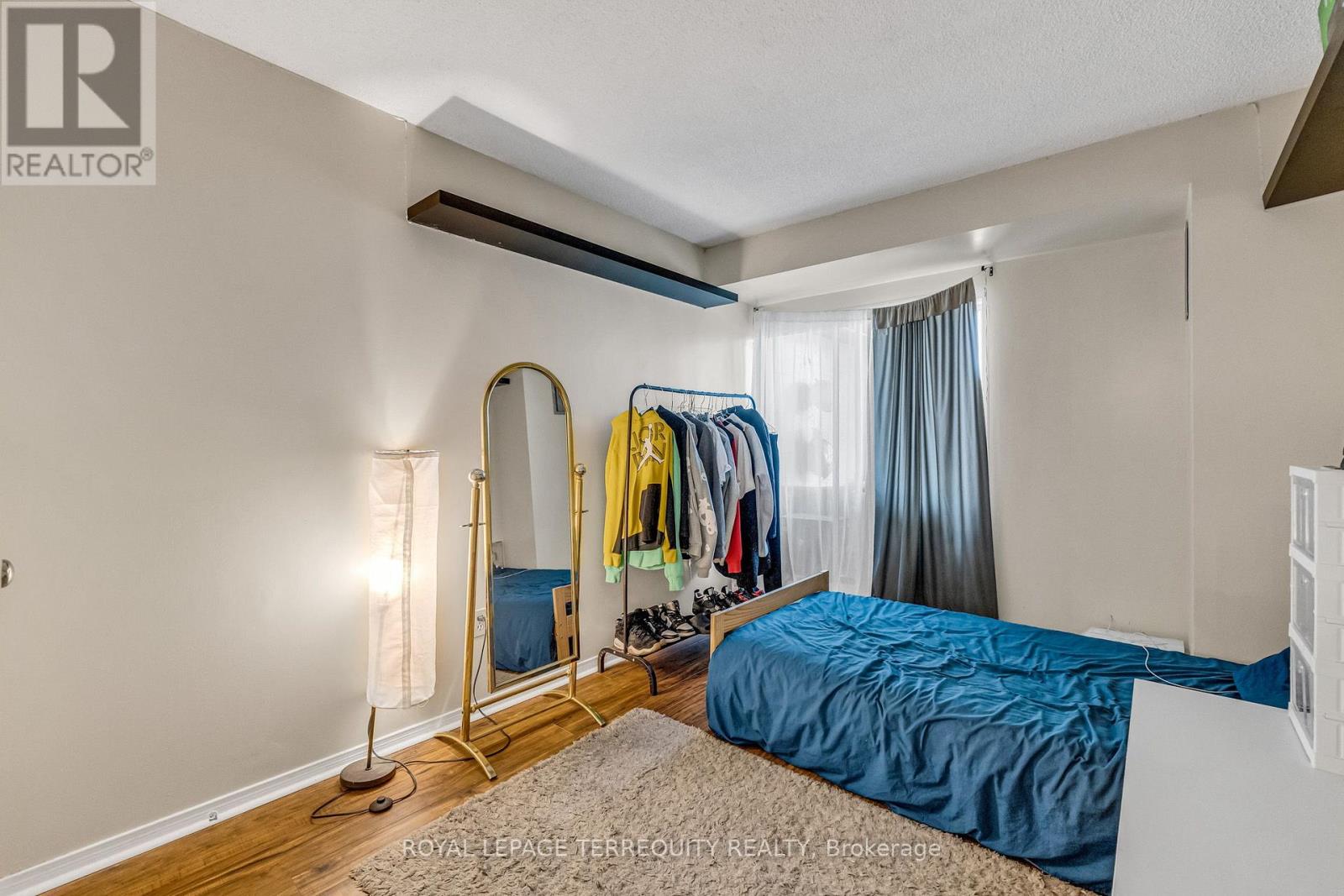 #1512 250 WEBB DRIVE - 24