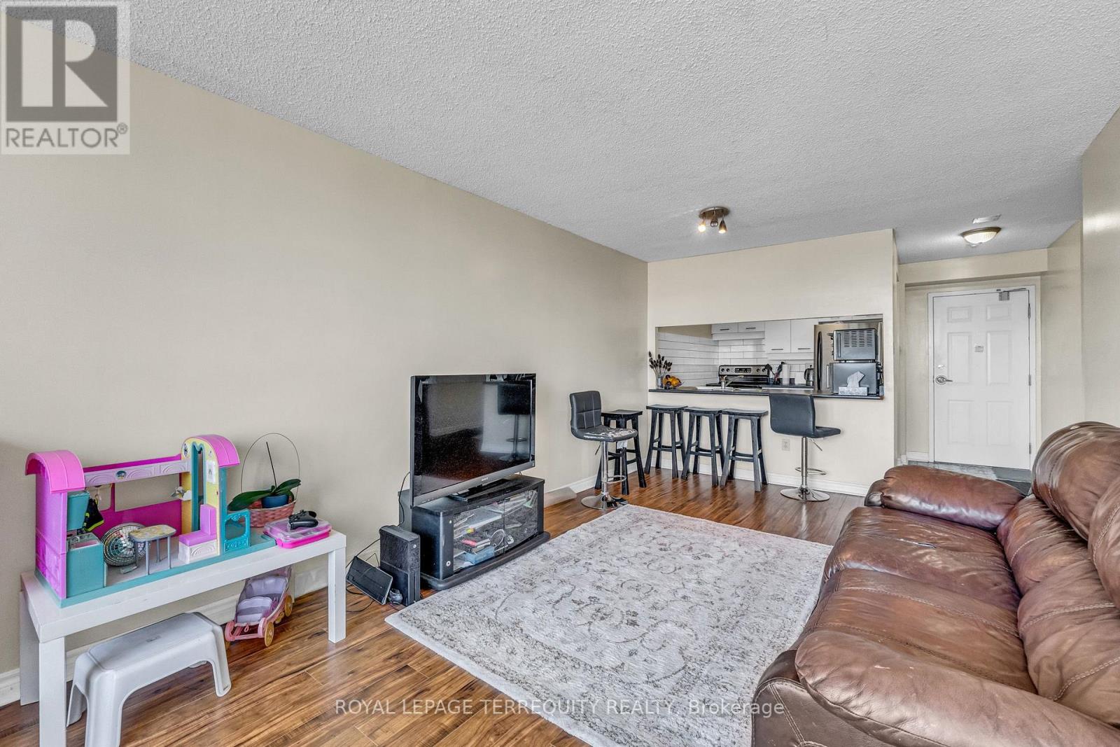 #1512 250 WEBB DRIVE - 21