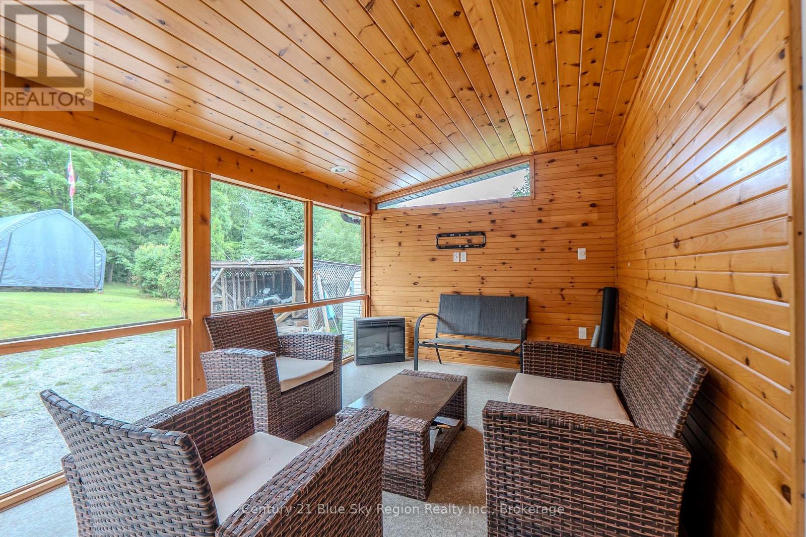 144 COLLINS DRIVE - 15