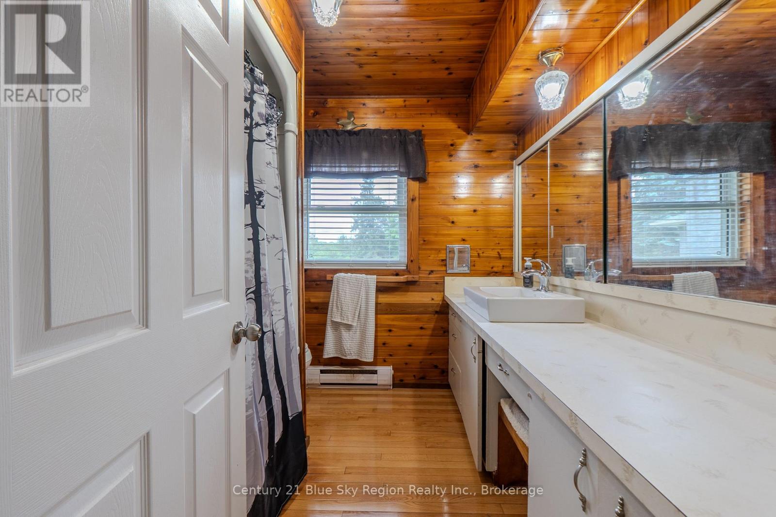 144 COLLINS DRIVE - 23