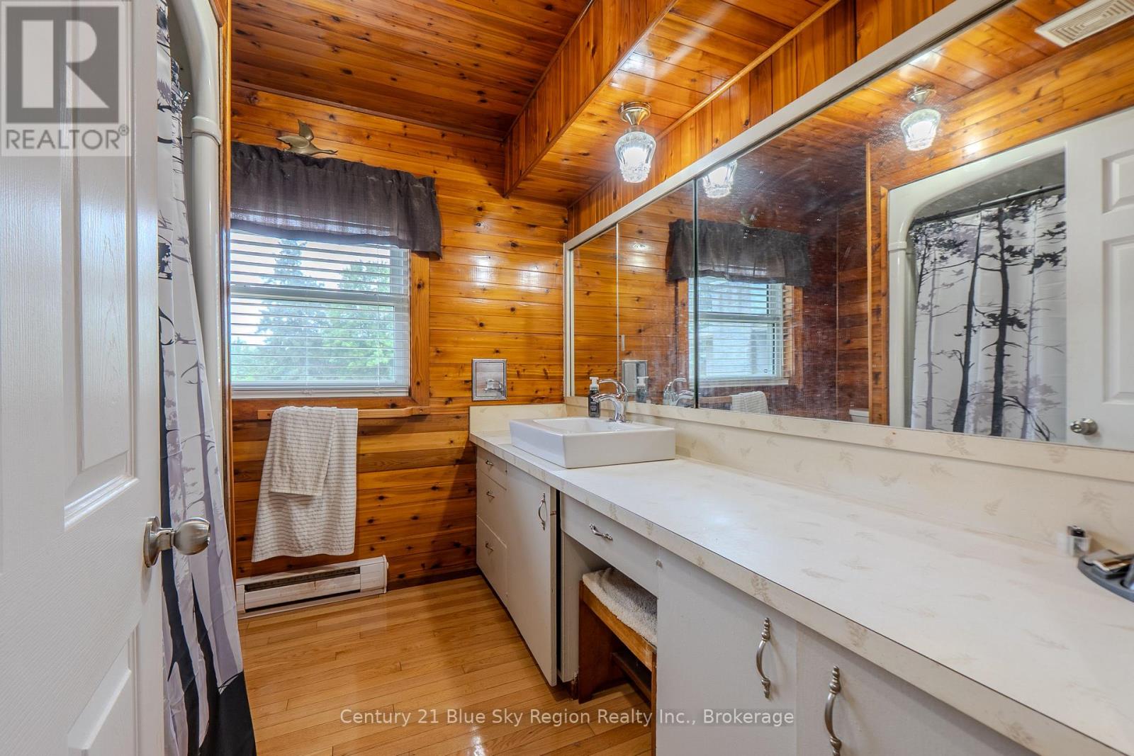 144 COLLINS DRIVE - 24