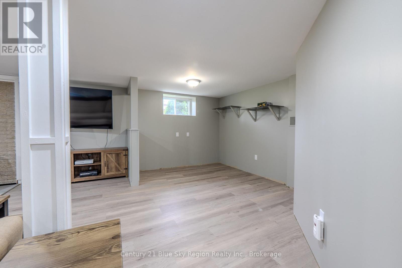144 COLLINS DRIVE - 27