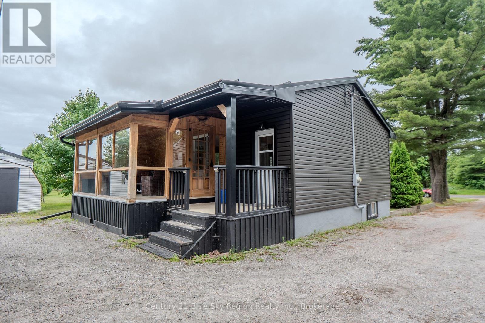144 COLLINS DRIVE - 3