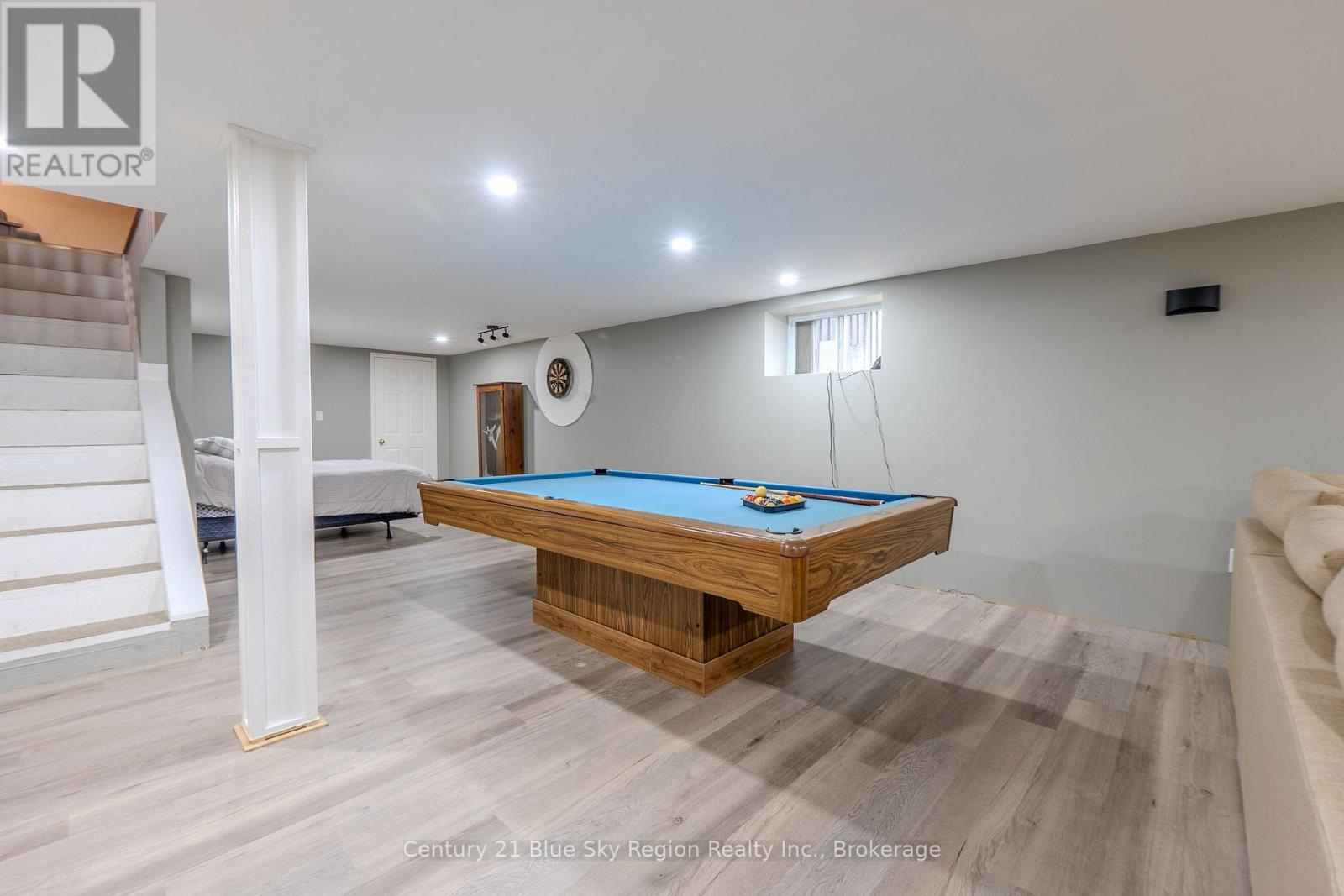 144 COLLINS DRIVE - 30
