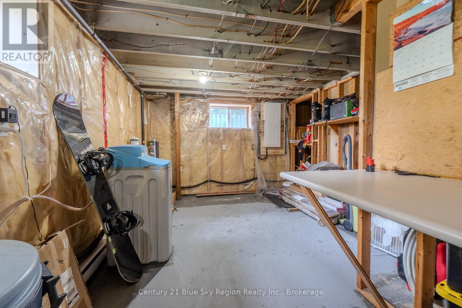 144 COLLINS DRIVE - 33
