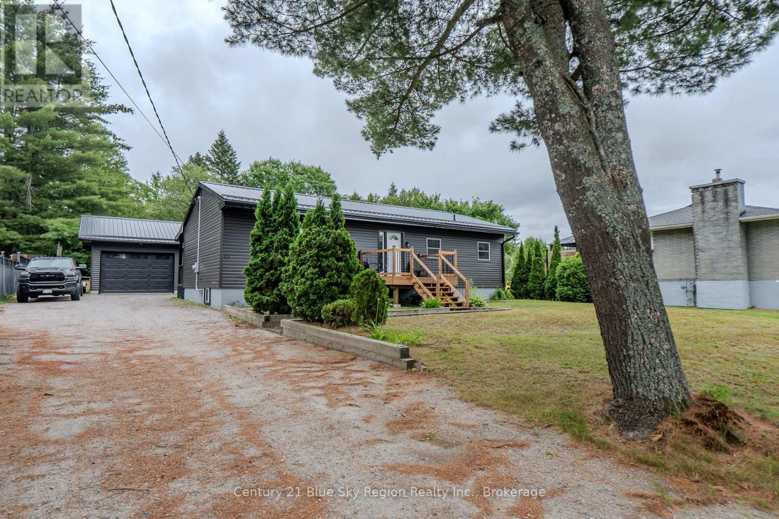 144 COLLINS DRIVE - 37