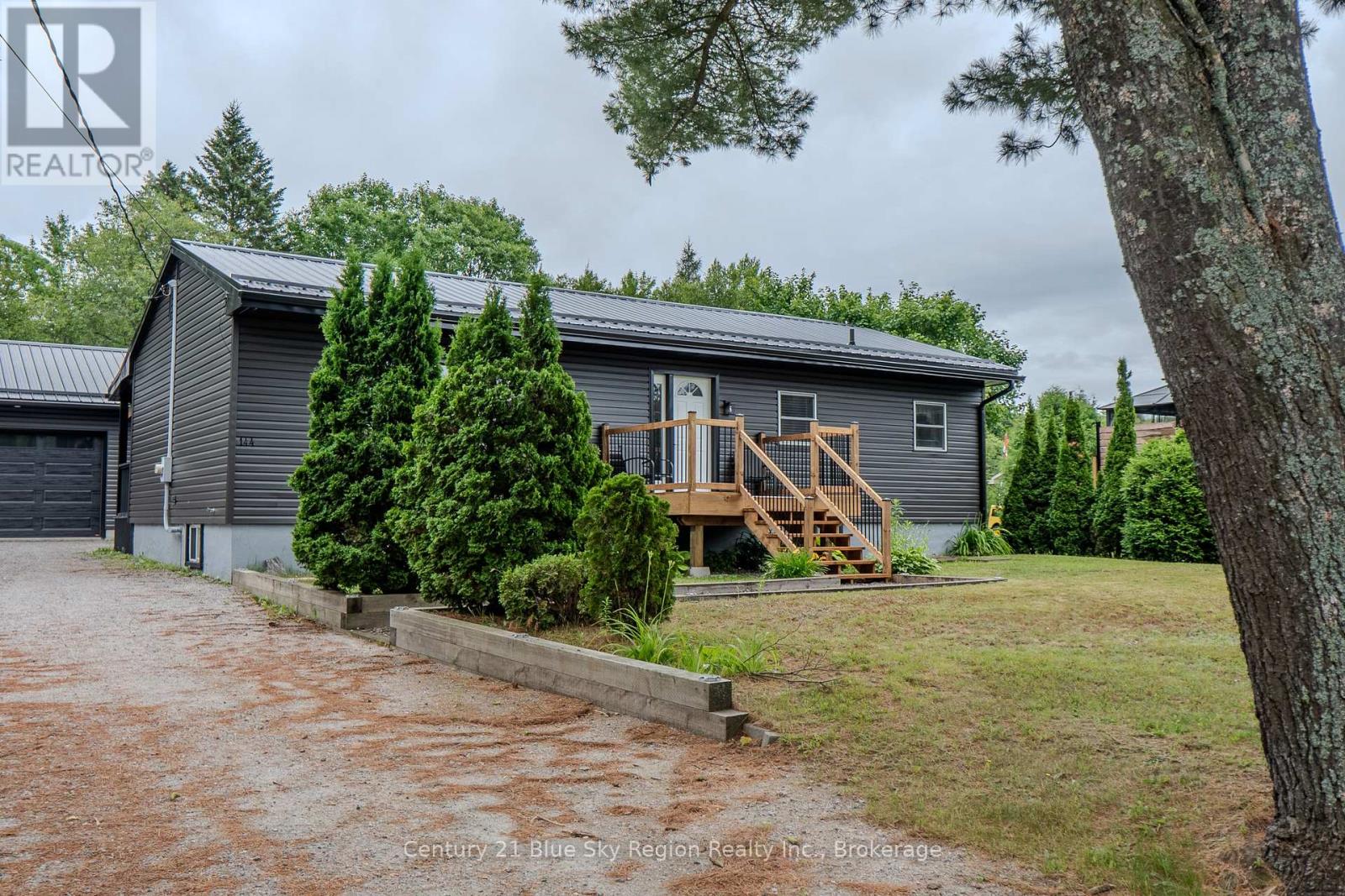 144 COLLINS DRIVE - 38