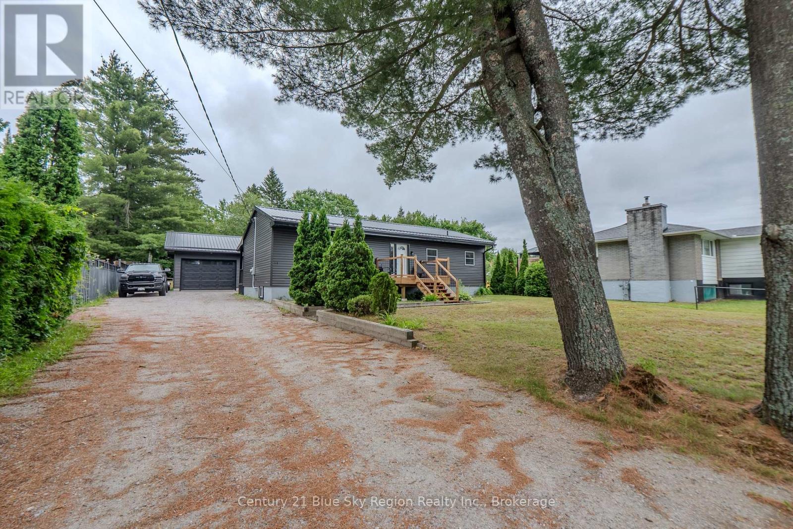 144 COLLINS DRIVE - 39