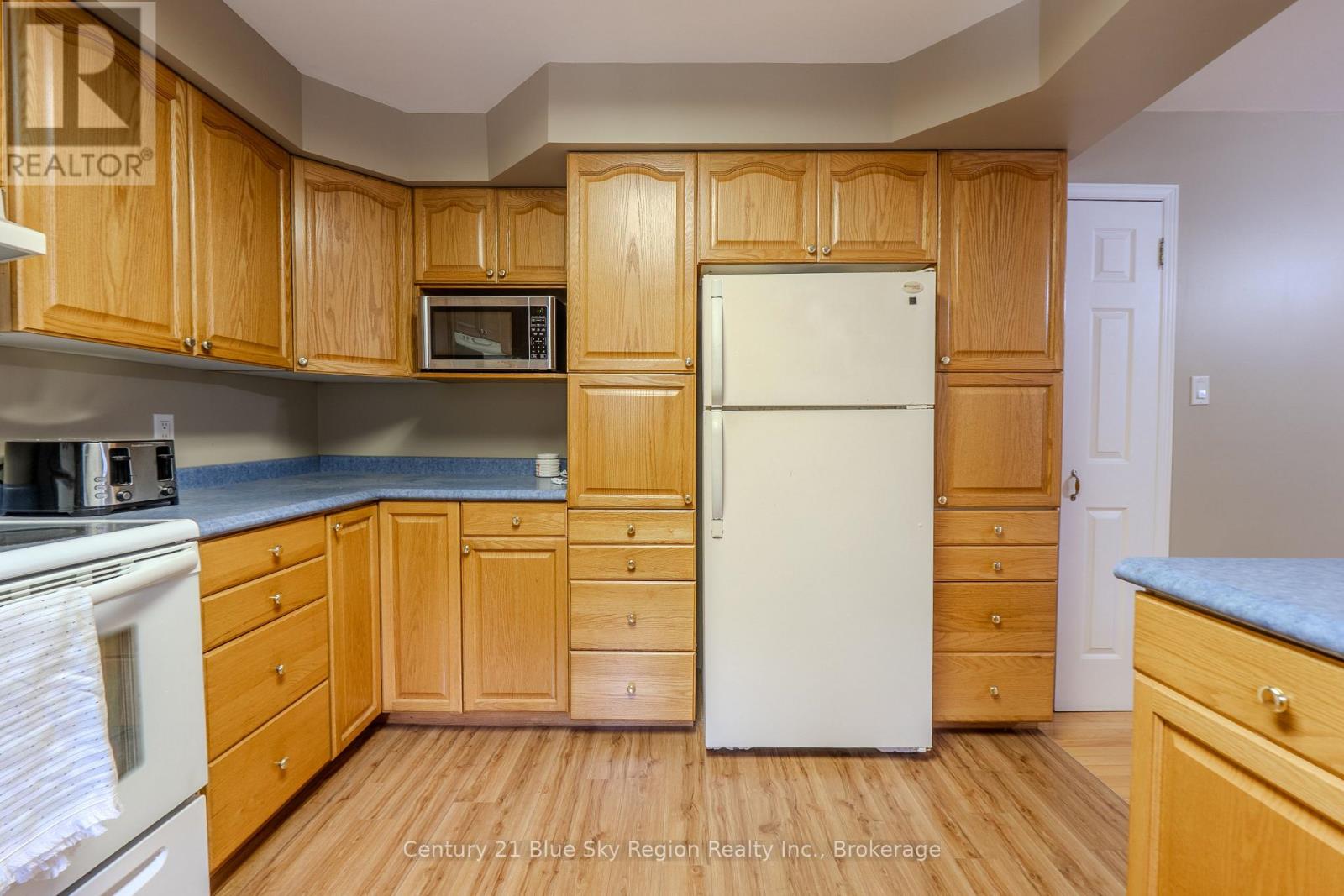 144 COLLINS DRIVE - 4